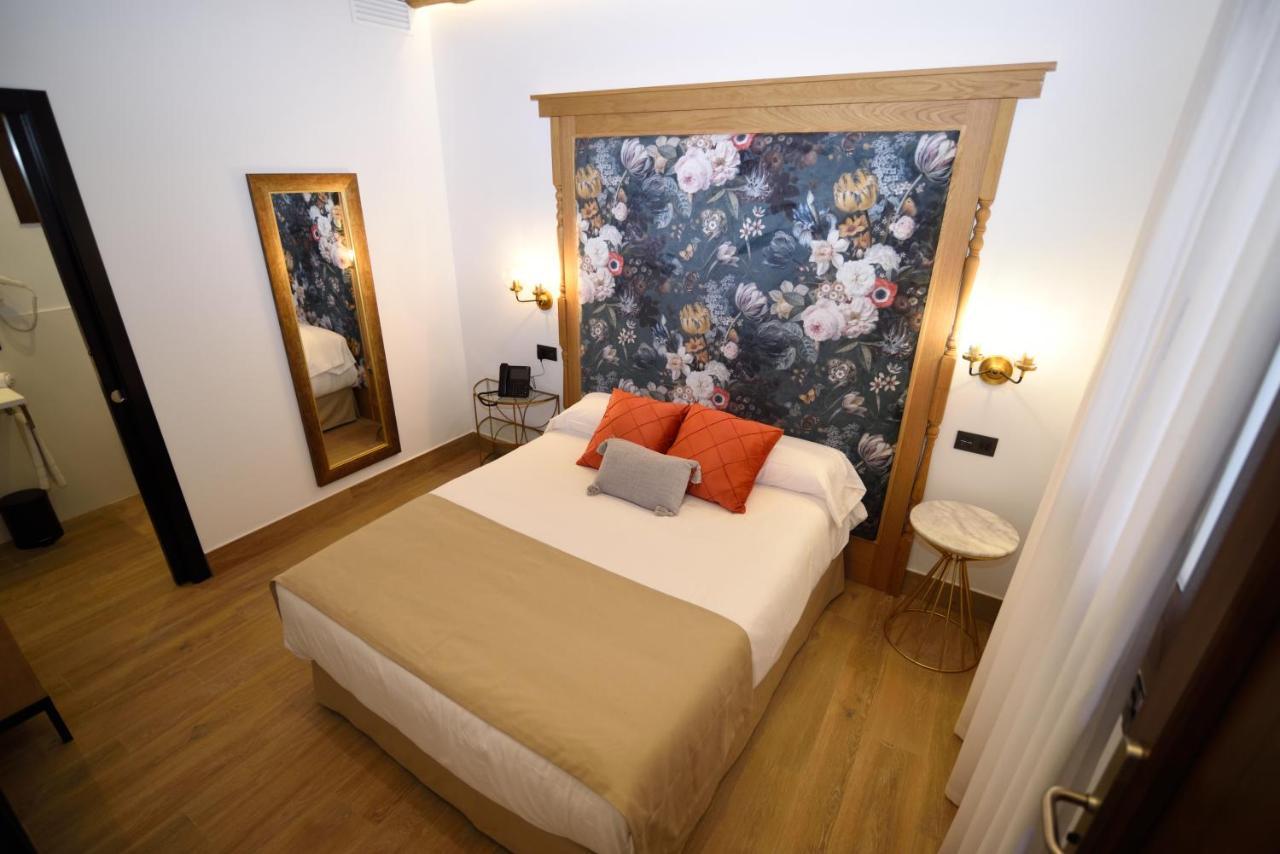 Hostal Rural Santa Habitaciones Aldea D엘로시오 외부 사진